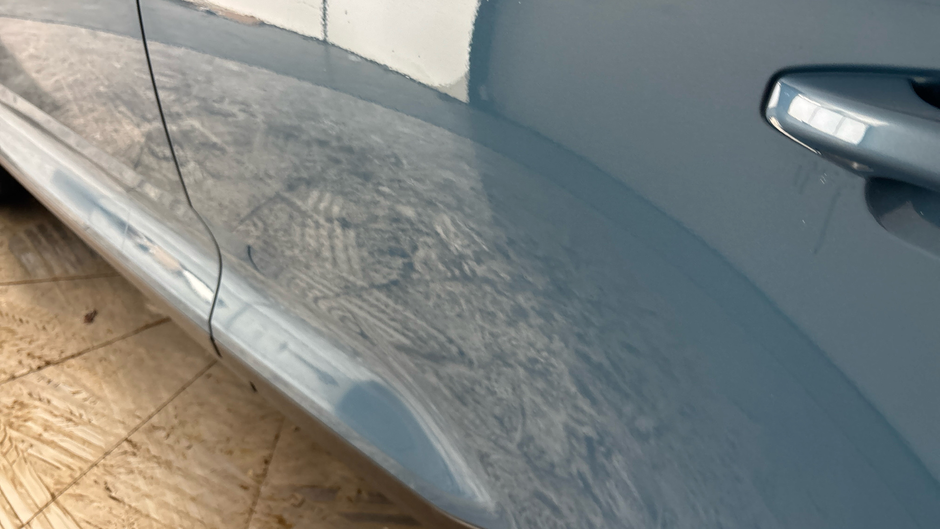 4020672 170kW Recharge Plus 69kWh 5dr Auto