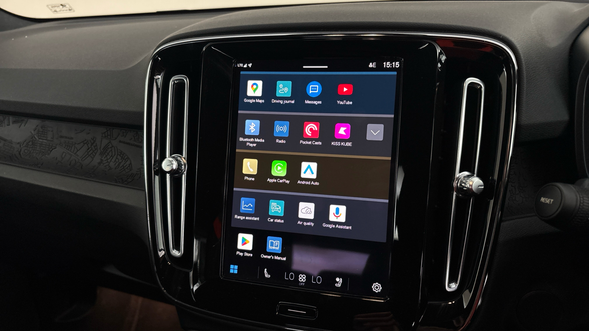 4020672 170kW Recharge Plus 69kWh 5dr Auto