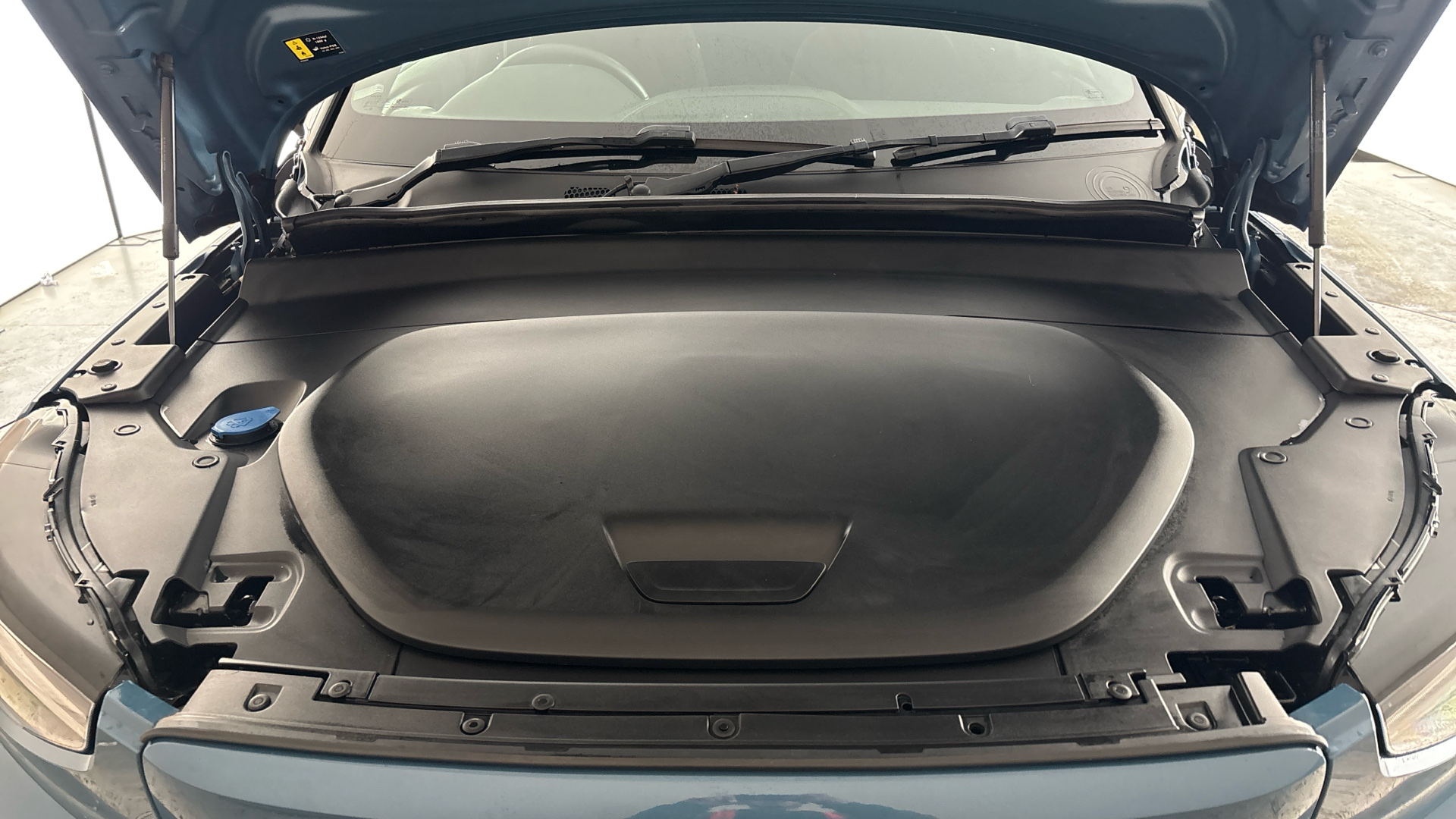 4020672 170kW Recharge Plus 69kWh 5dr Auto