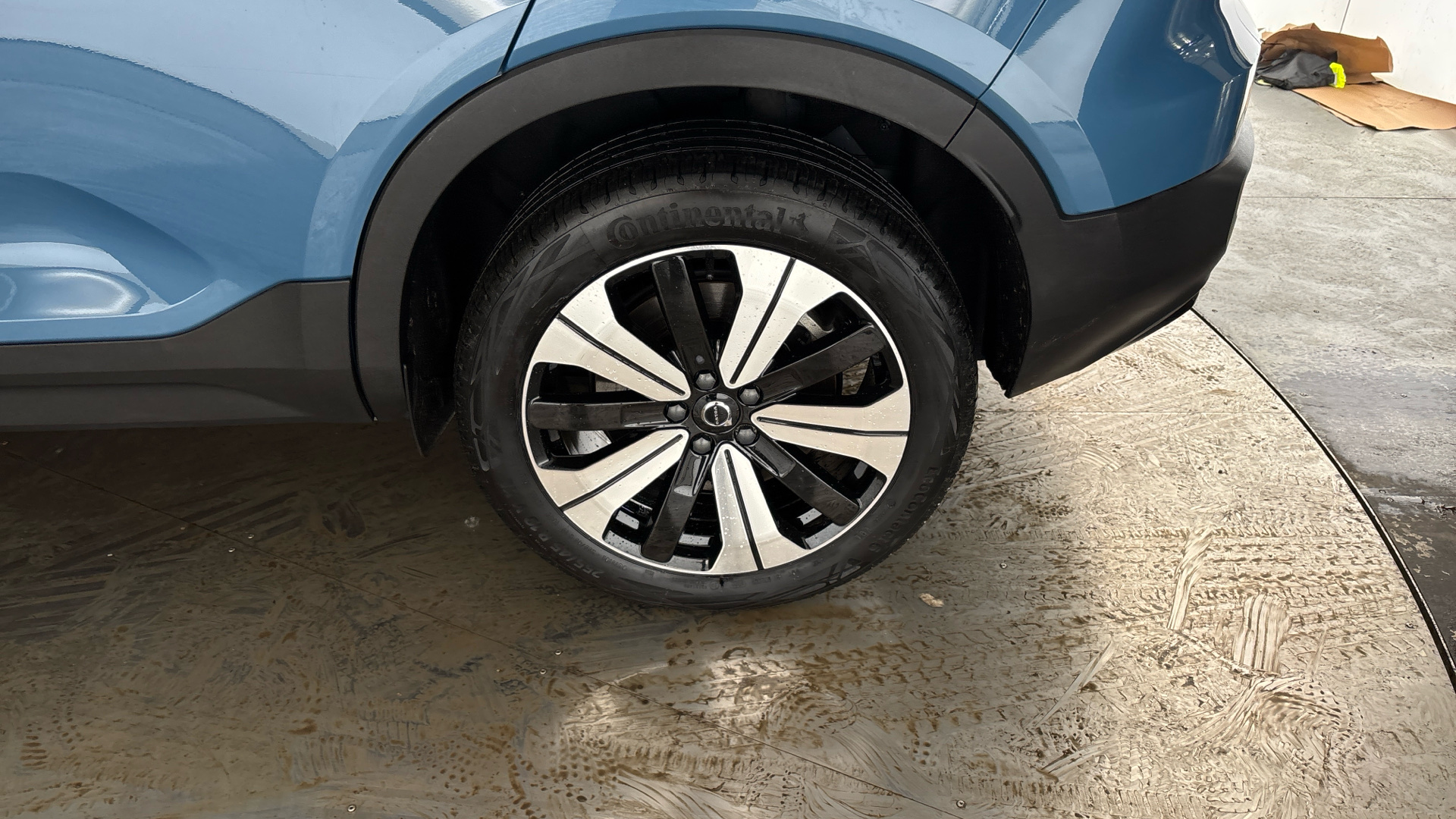 4020672 170kW Recharge Plus 69kWh 5dr Auto