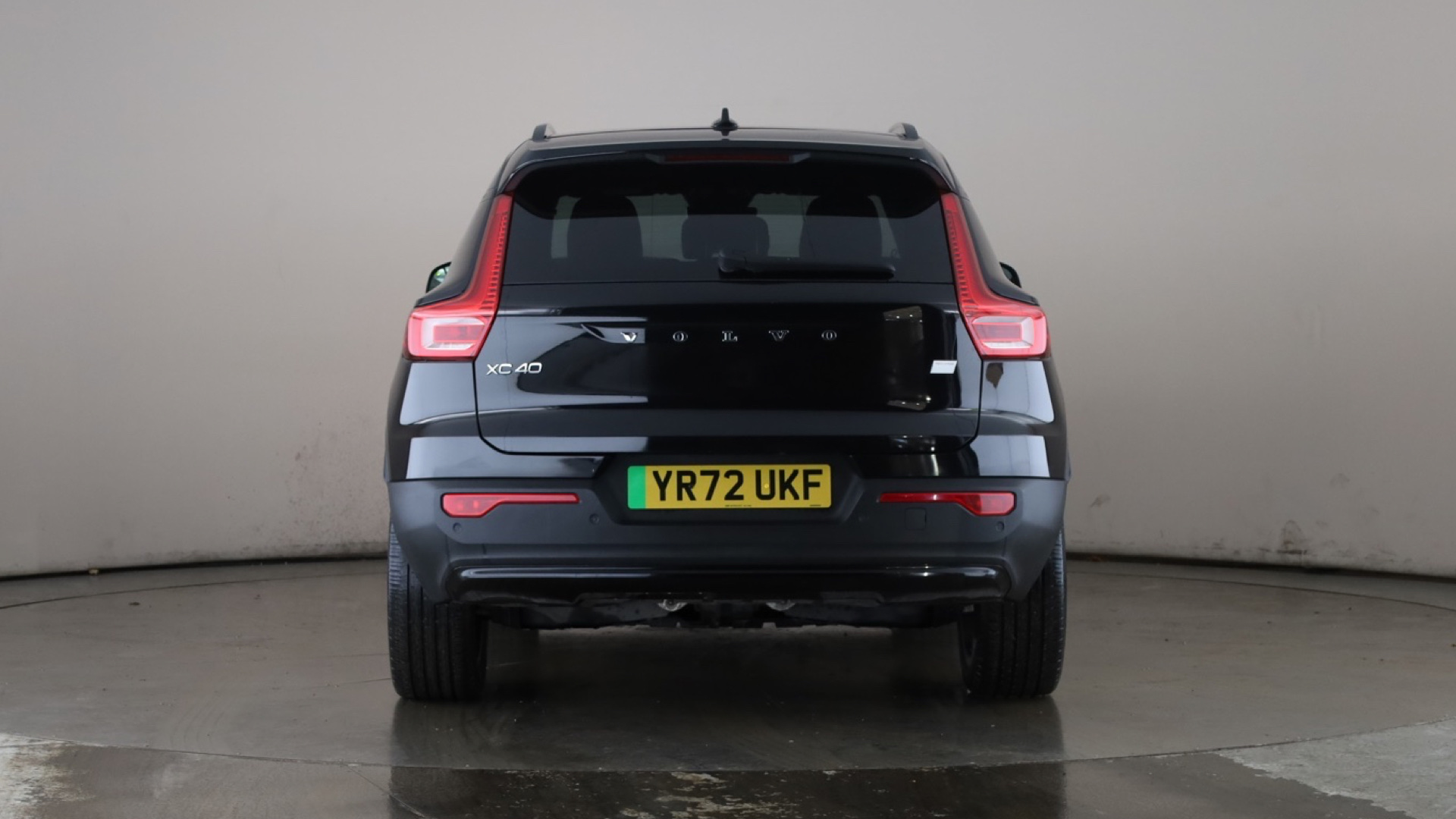 4020855 170kW Recharge Plus 69kWh 5dr Auto