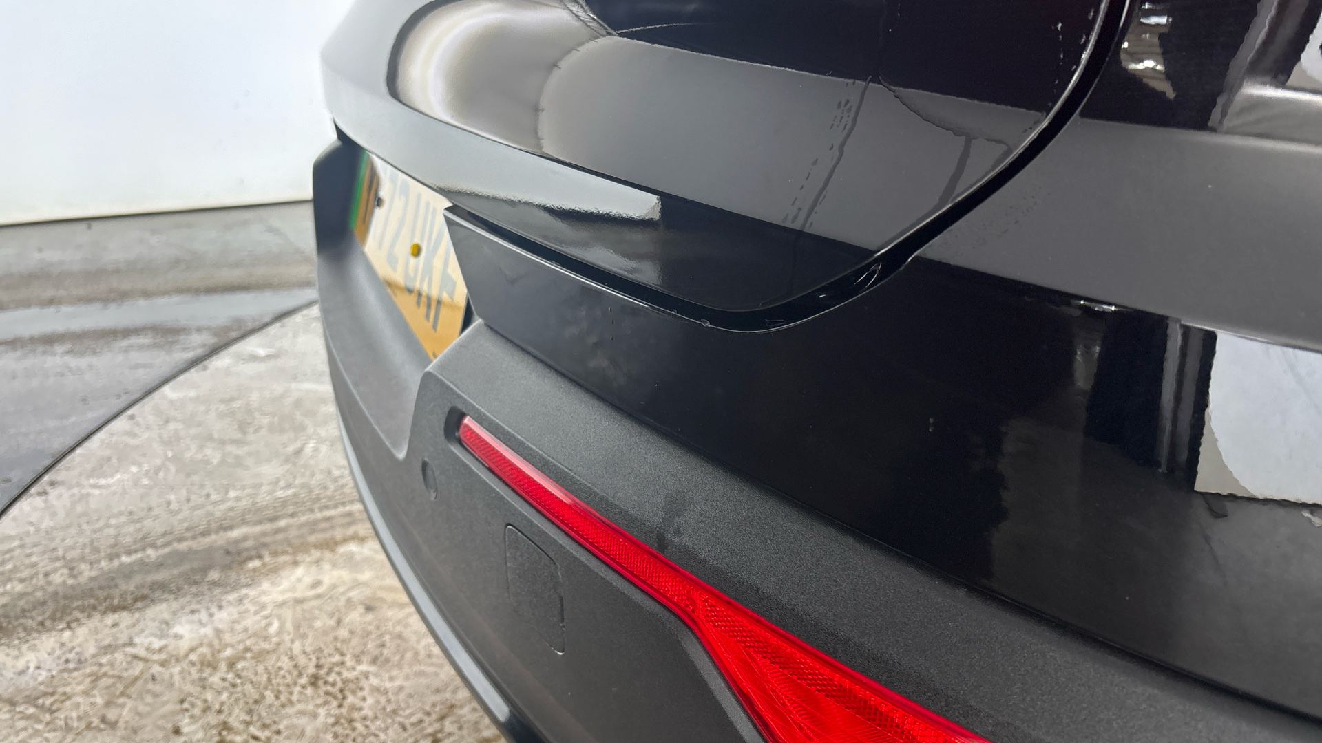 4020855 170kW Recharge Plus 69kWh 5dr Auto