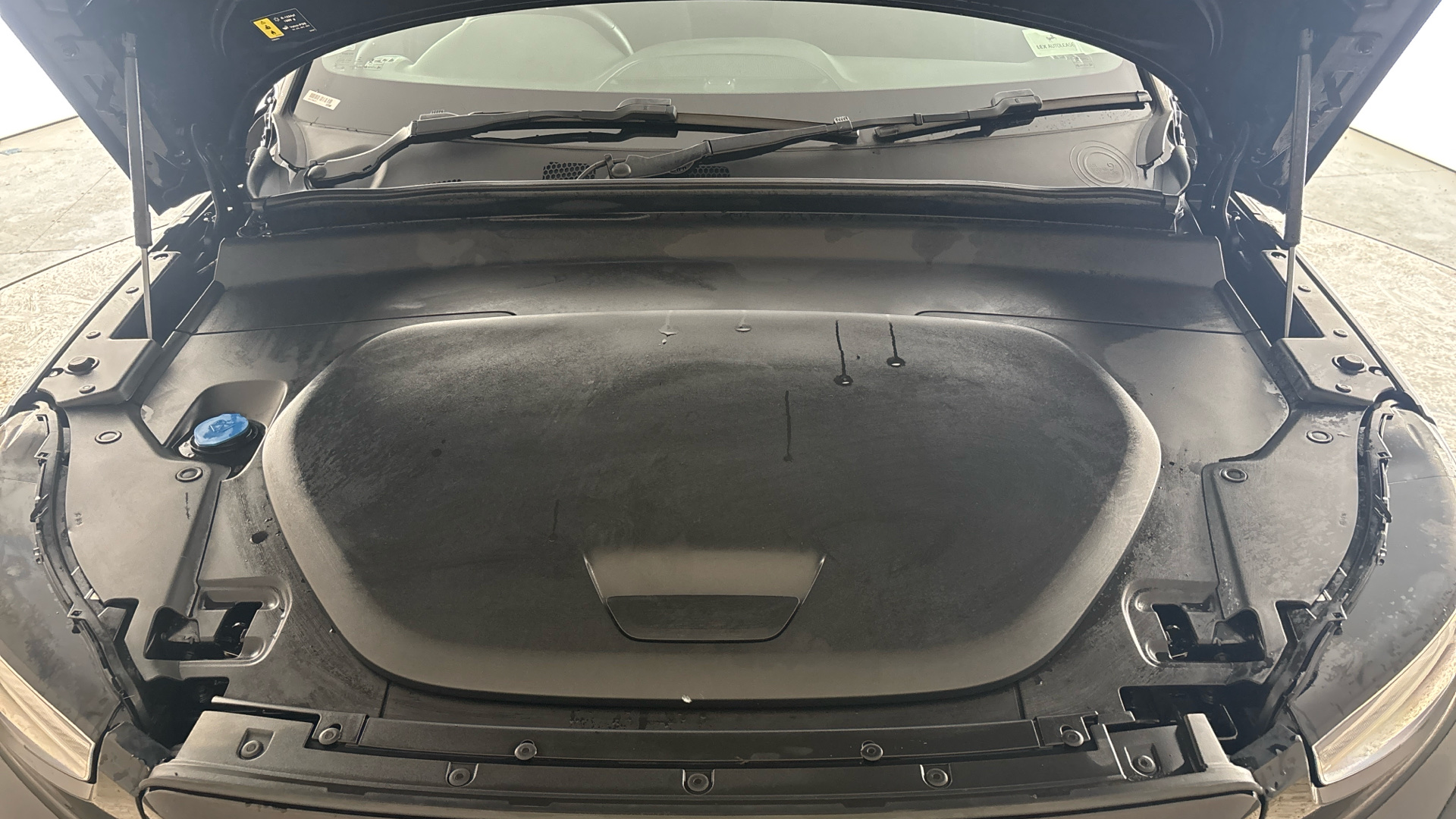 4020855 170kW Recharge Plus 69kWh 5dr Auto