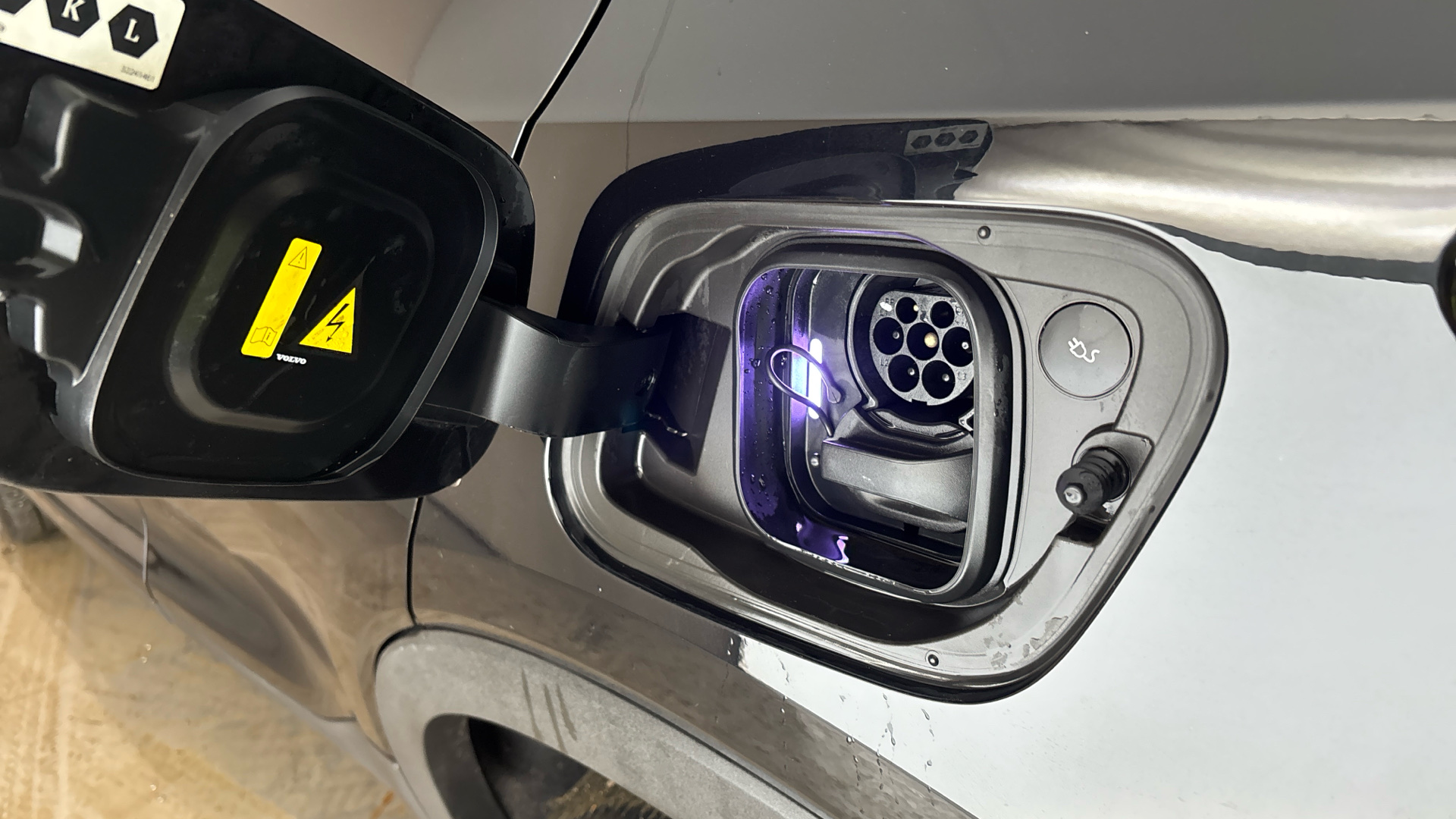 4020855 170kW Recharge Plus 69kWh 5dr Auto