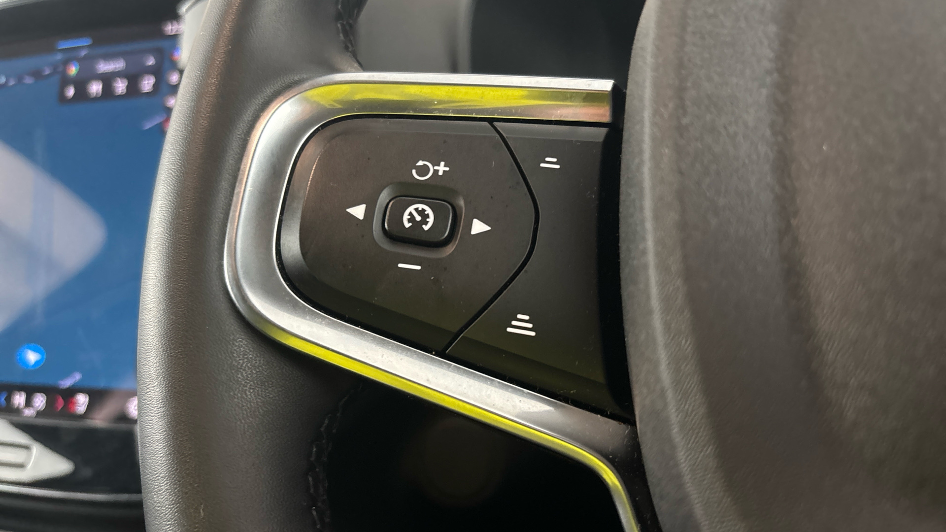 4020855 170kW Recharge Plus 69kWh 5dr Auto