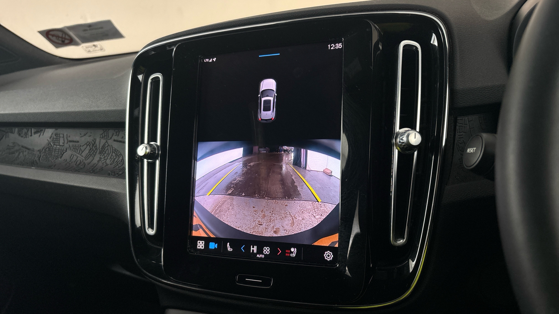 4020855 170kW Recharge Plus 69kWh 5dr Auto