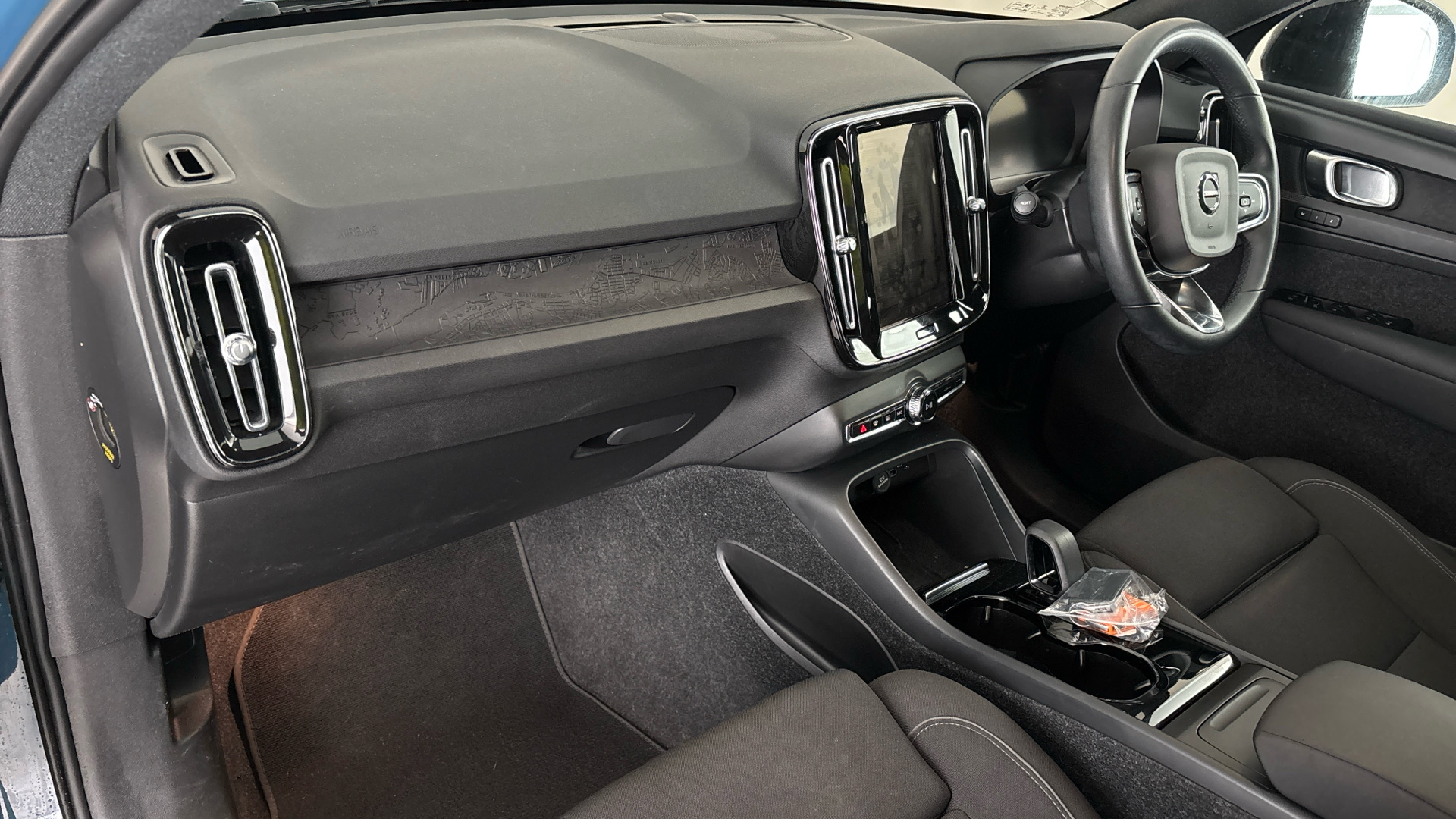 4020752 170kW Recharge Plus 69kWh 5dr Auto