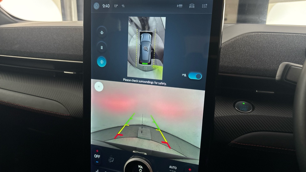 FORD MUSTANG MACH-E Reverse camera