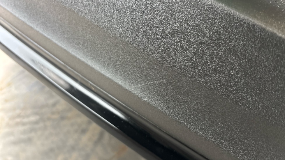 VOLVO XC40 Scratches