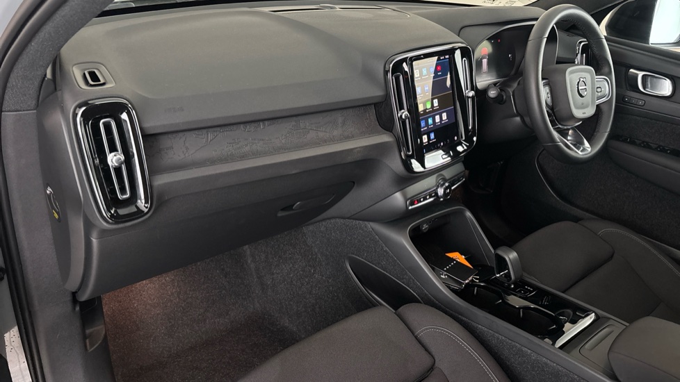 VOLVO XC40 Image 10