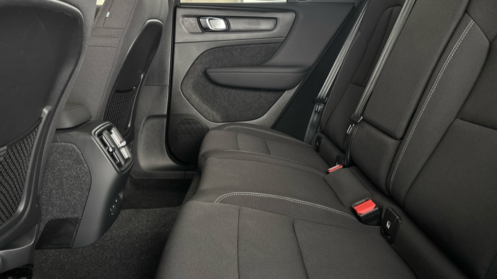 VOLVO XC40 Image 14