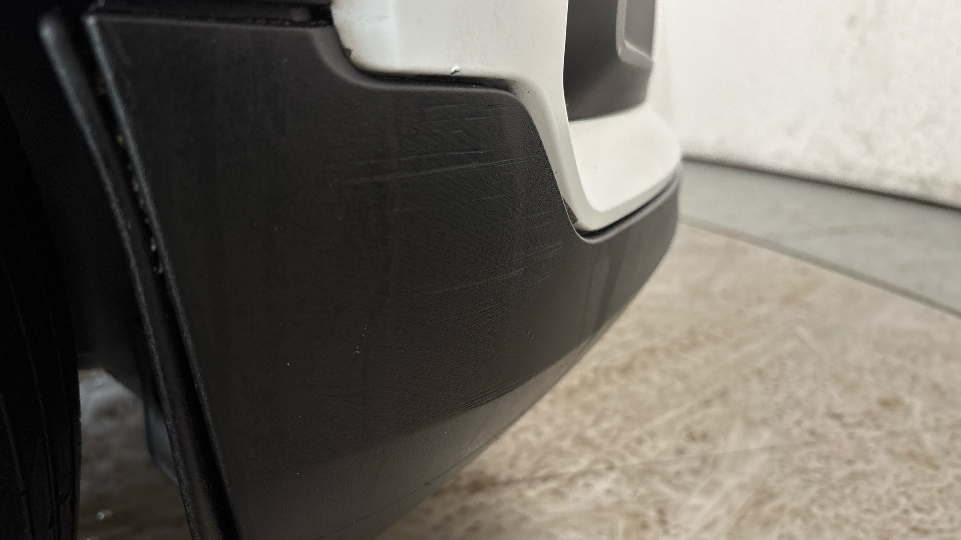 4058315 2.0 B4P R DESIGN Pro 5dr AWD Auto [7 speed]