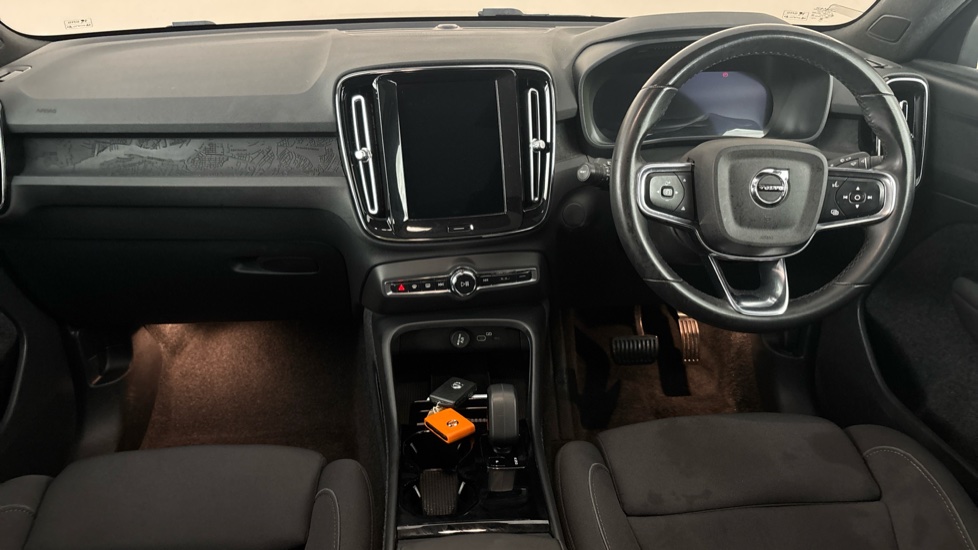 VOLVO C40 Image 11