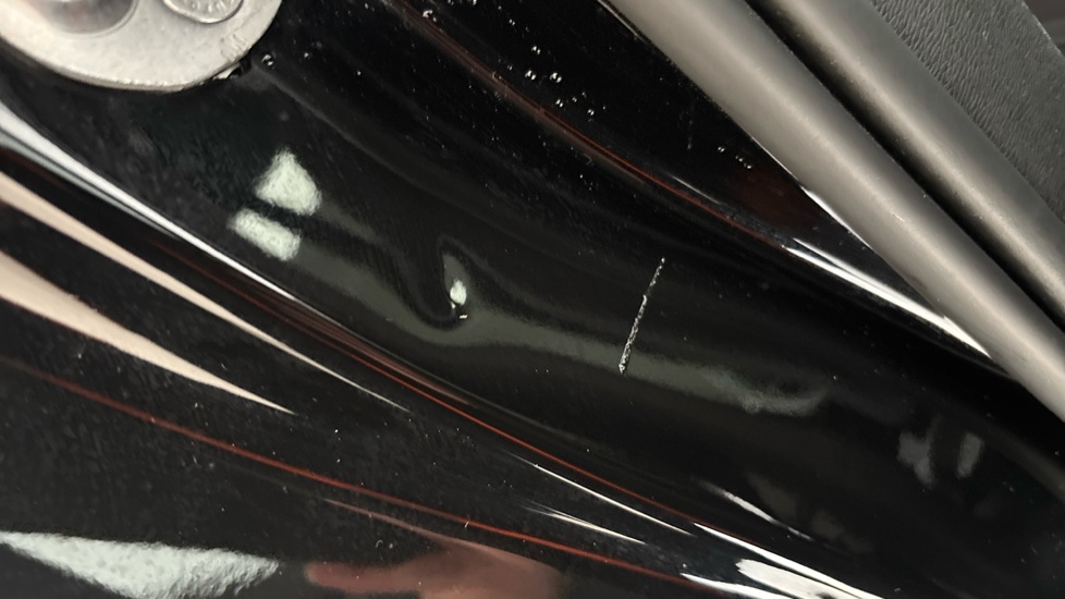 VOLVO XC40 scratches and dents