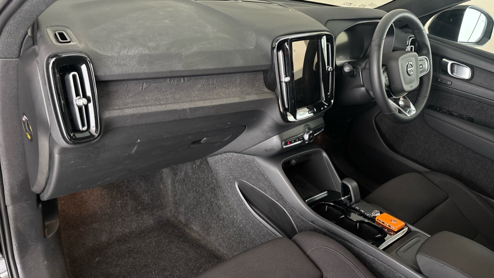 VOLVO XC40 Image 10