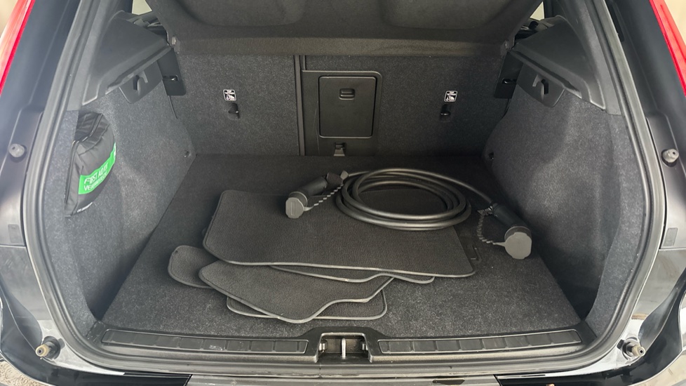VOLVO XC40 Image 15