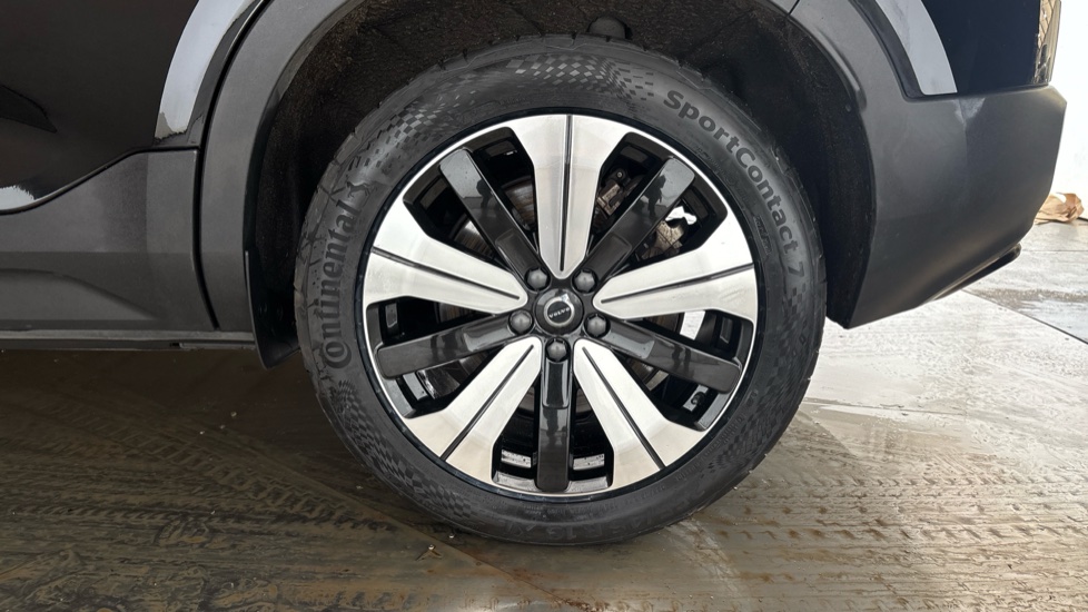 VOLVO XC40 Image 18
