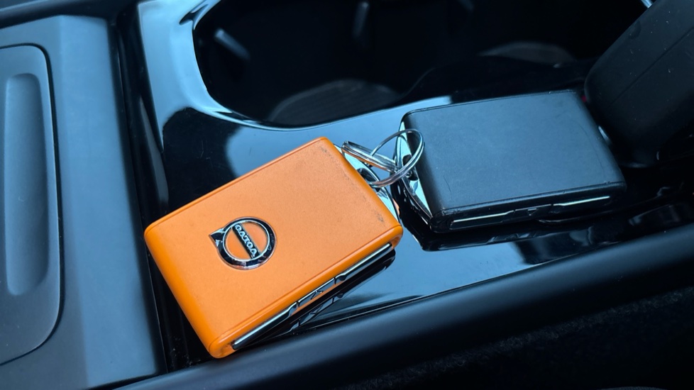 VOLVO XC40 2 keys