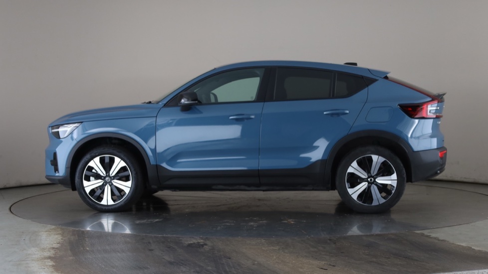 VOLVO C40 Image 2