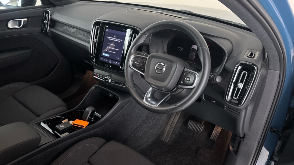 VOLVO C40 Image 9