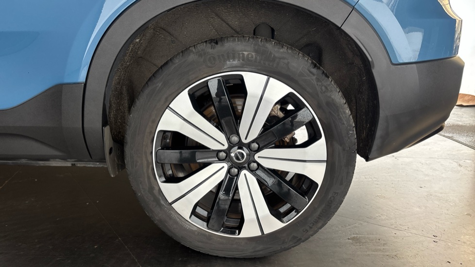 VOLVO C40 Image 18