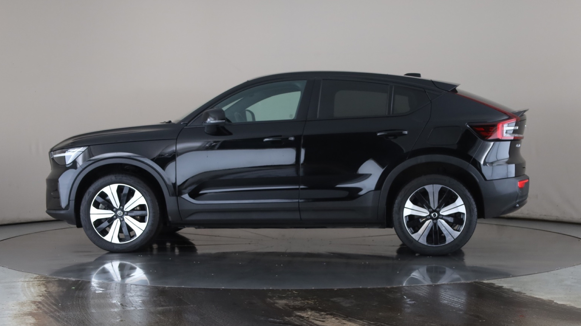 170kW Recharge Core 69kWh 5dr Auto
