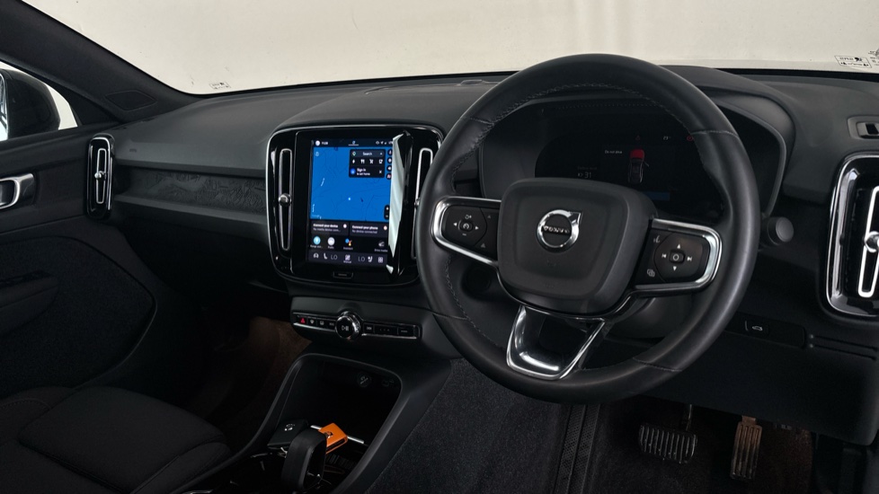 VOLVO C40 Image 9