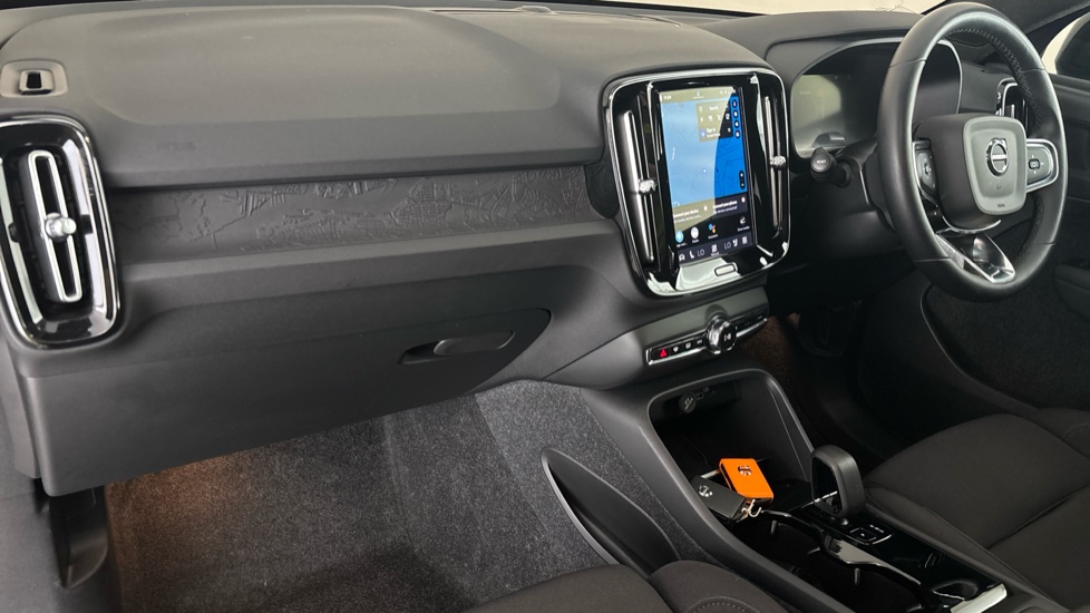 VOLVO C40 Image 10