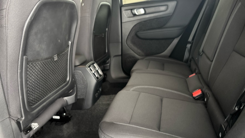 VOLVO C40 Image 14