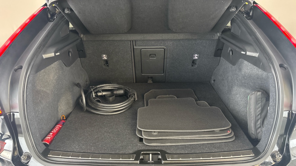 VOLVO C40 Image 15