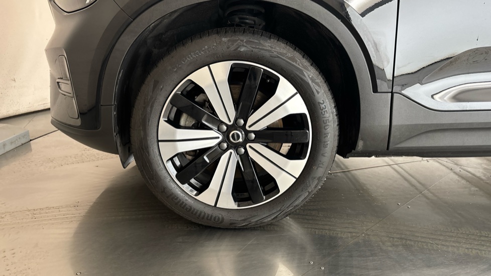 VOLVO C40 Image 17