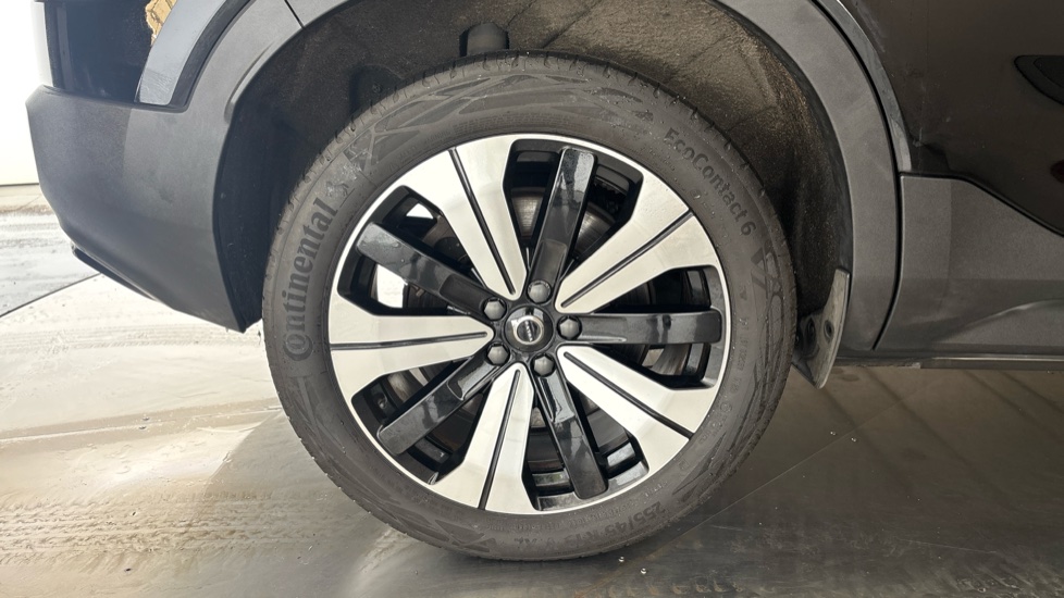 VOLVO C40 Image 19