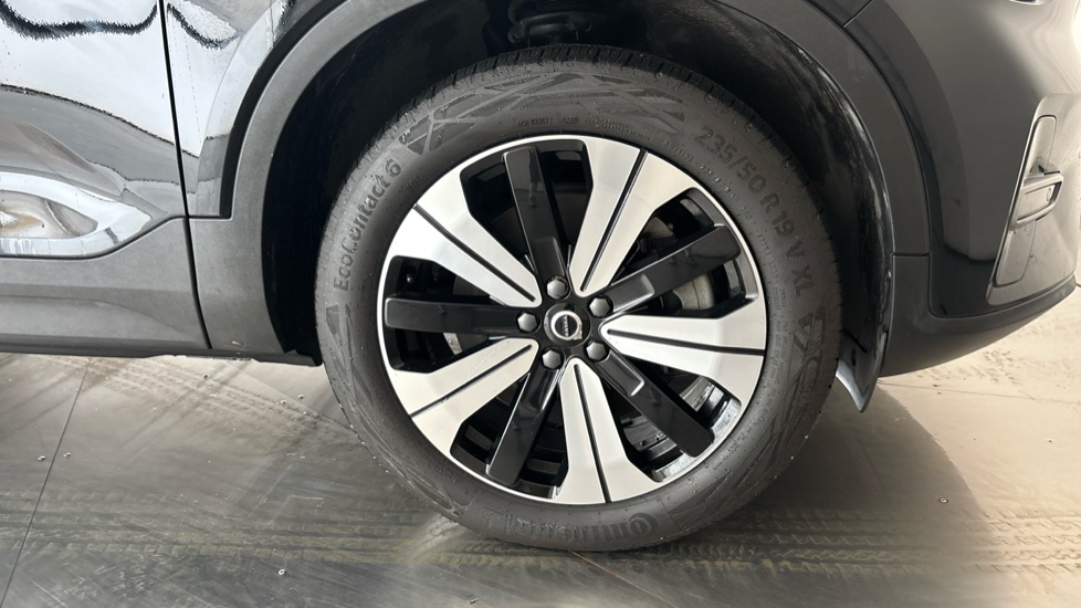 VOLVO C40 Image 20