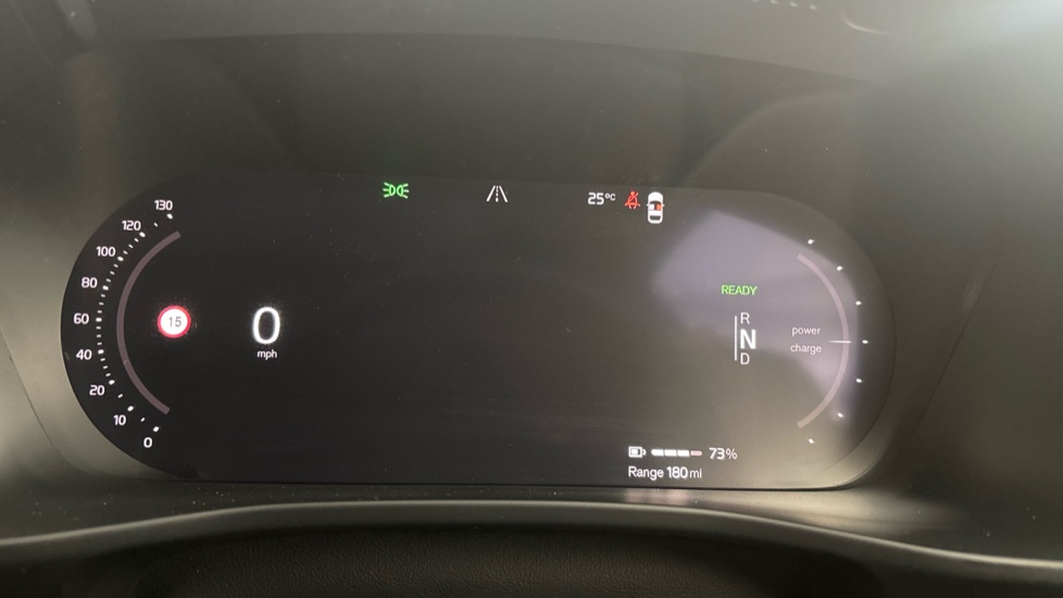 VOLVO XC40 Image 13