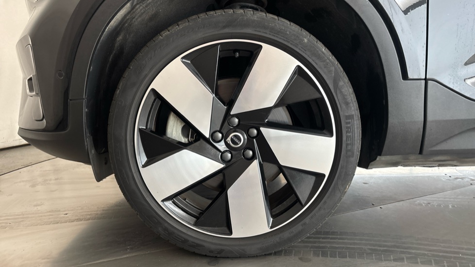 VOLVO XC40 Image 17