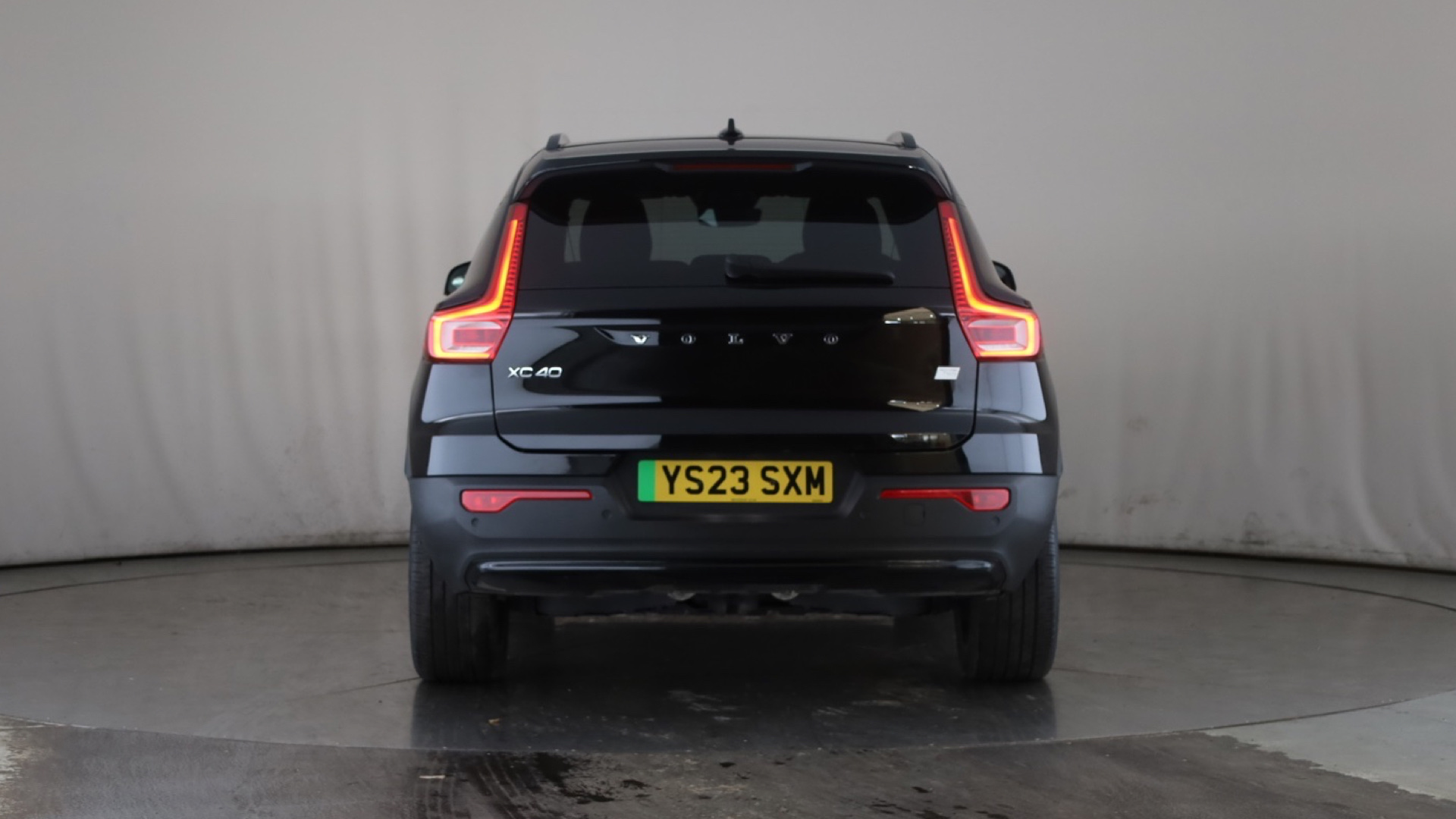 VOLVO XC40 XC40 ELECTRIC ESTATE 300kW Recharge Twin Plus 78kWh 5dr AWD Auto