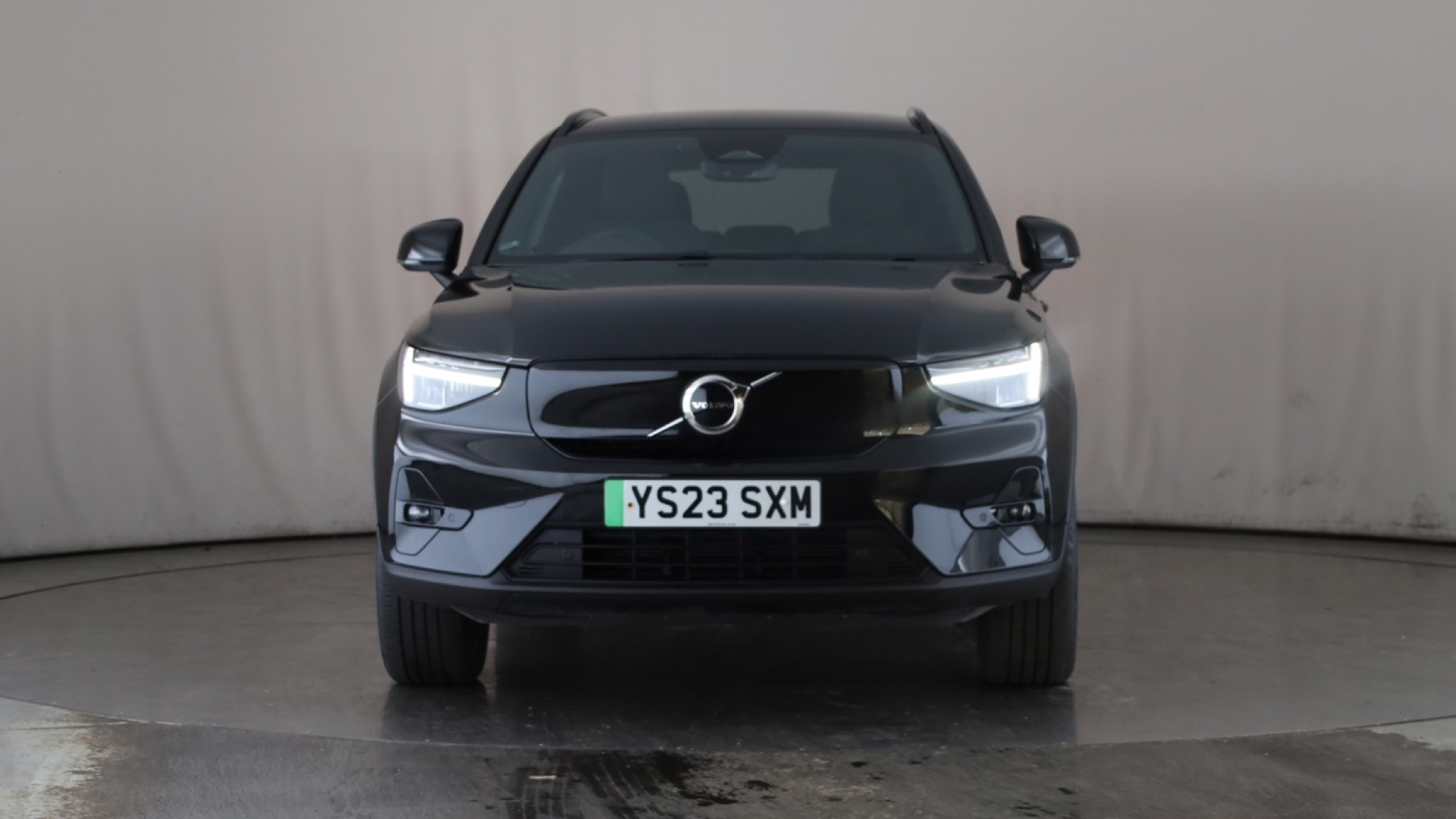 VOLVO XC40 XC40 ELECTRIC ESTATE 300kW Recharge Twin Plus 78kWh 5dr AWD Auto