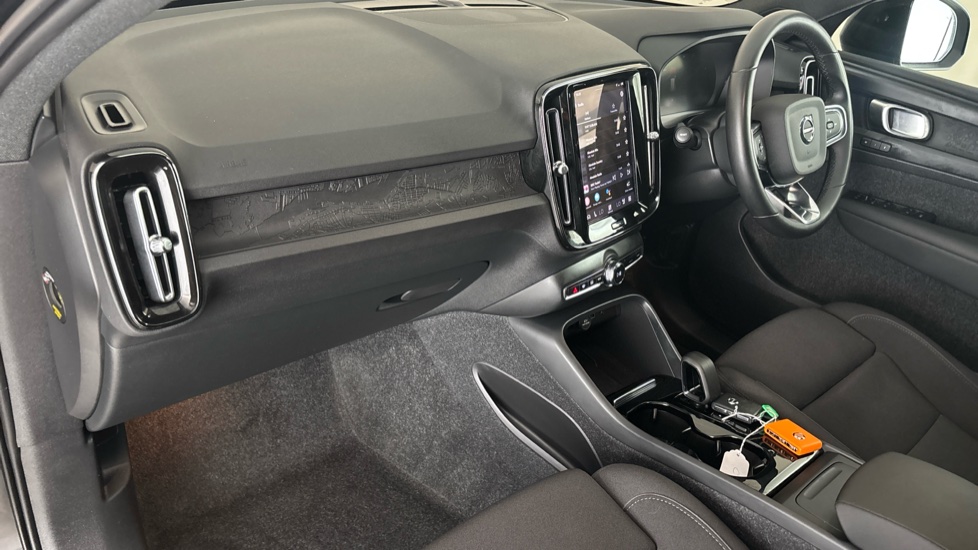 VOLVO XC40 Image 10