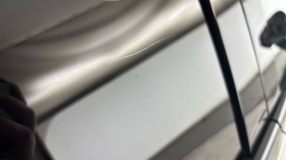 VOLVO EX30 Scratches