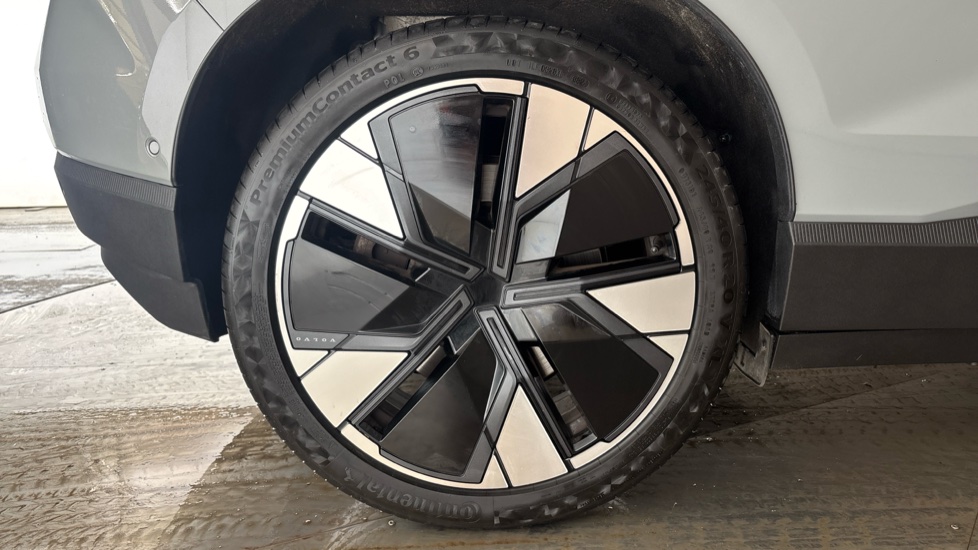 VOLVO EX30 Image 19