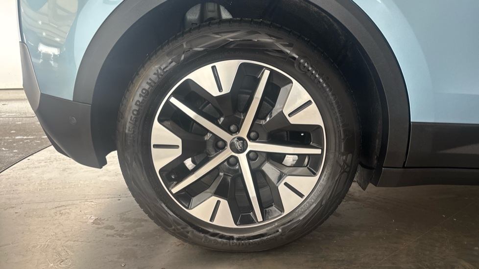 FORD EXPLORER Image 19