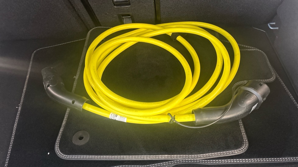 FORD EXPLORER Image 22