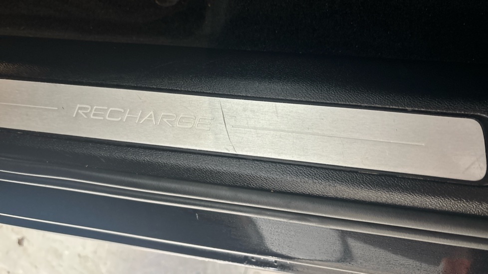 VOLVO XC60 Scratches