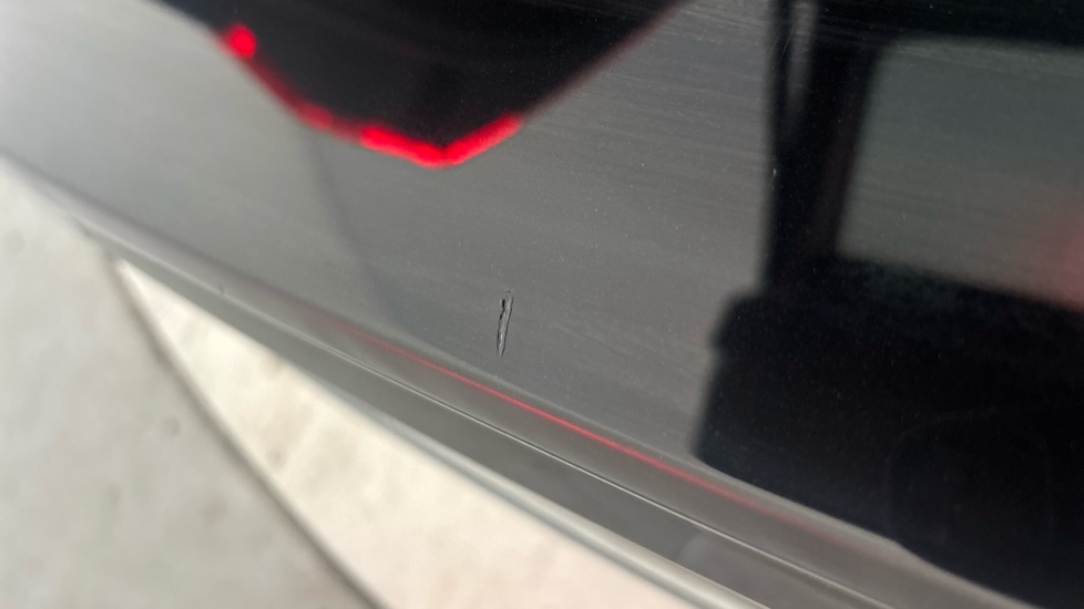 VOLVO XC60 Scratches and chips