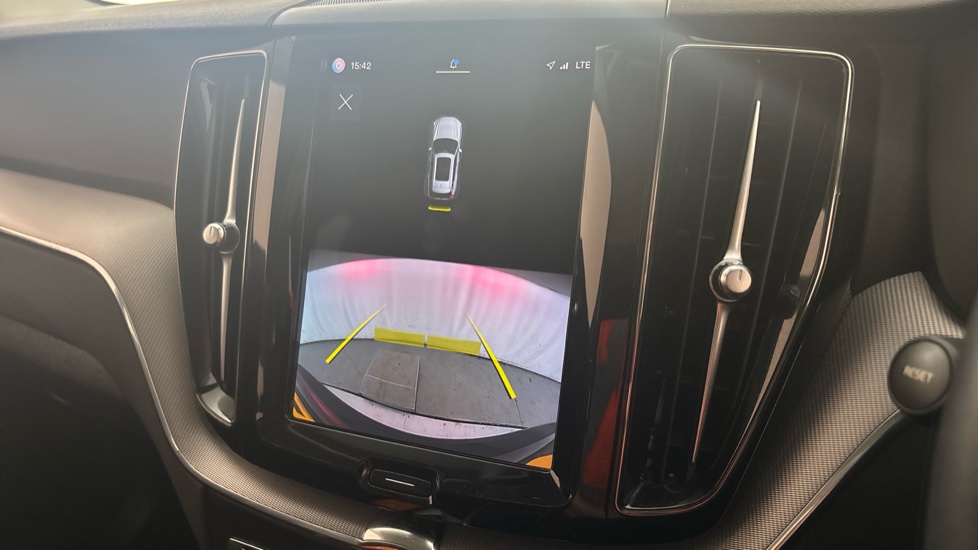 VOLVO XC60 reverse camera