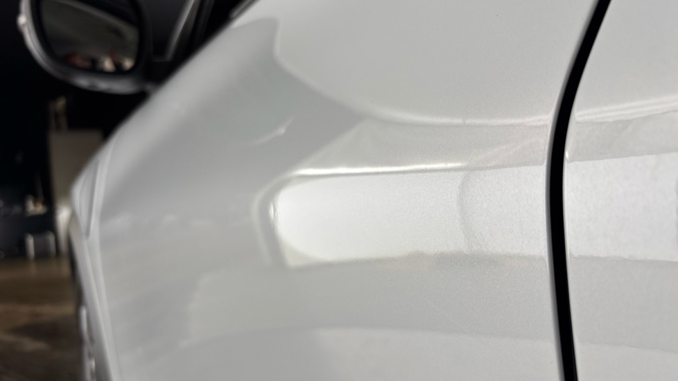 FORD MUSTANG MACH-E Dent