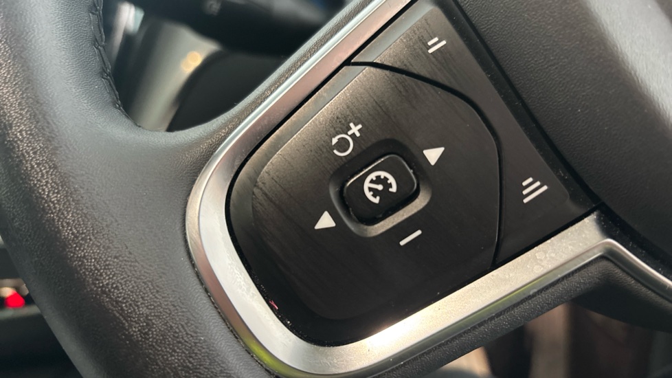 VOLVO XC60 cruise control