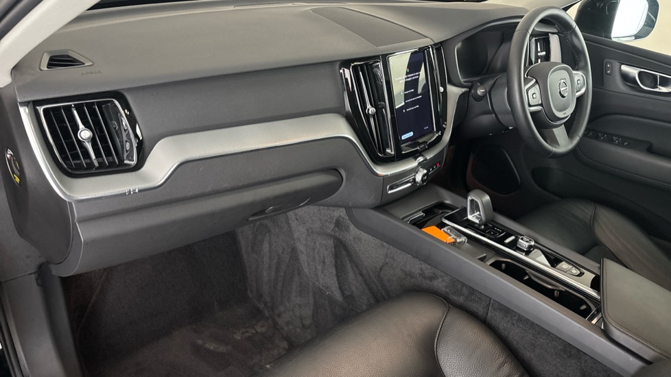 VOLVO XC60 Image 10