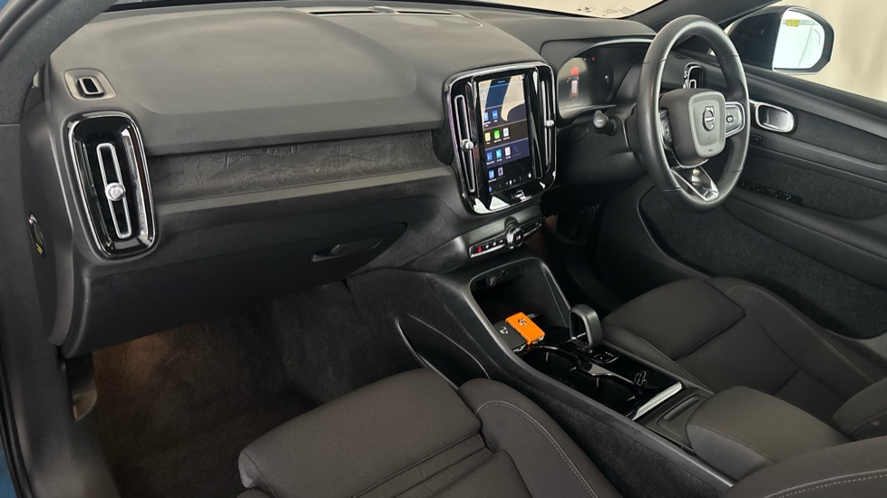 VOLVO XC40 Image 10