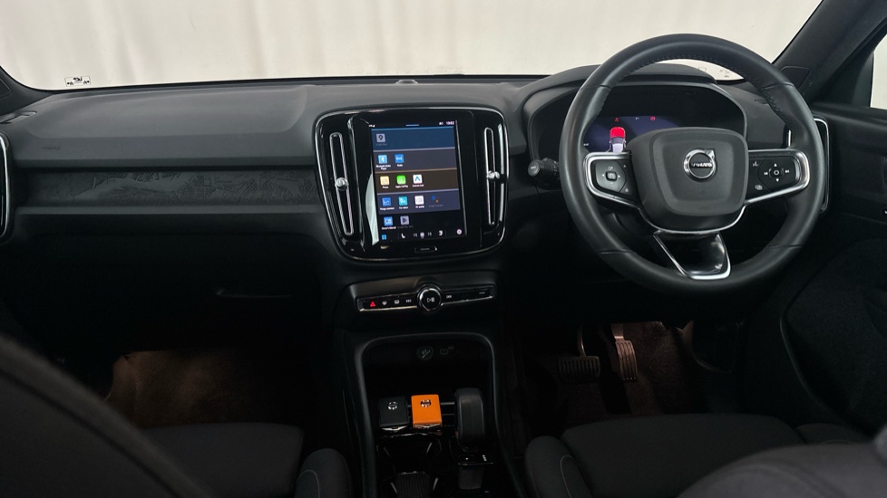 VOLVO XC40 Image 11